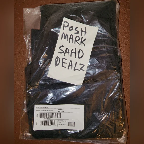 Womens Alo Yoga Airbrush High Waist 7/8 Bootcut Legging Black Medium - Picture 2 of 3